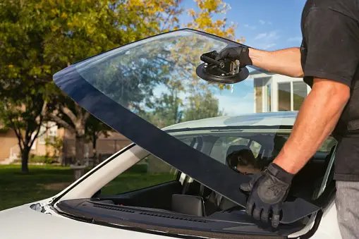 Windshield Repair Long Beach CA - Reliable Auto Glass Repair and Replacement Services